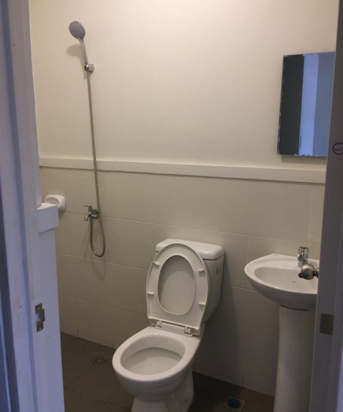 Toilet and confort room